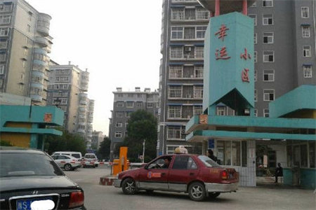 稀缺多层好楼层！奥韵花园92平套三送20平附房黄金楼层